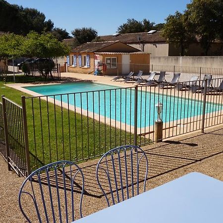 Appartements " Le Clos De La Cerisaie" Кастійон-дю-Гар Екстер'єр фото